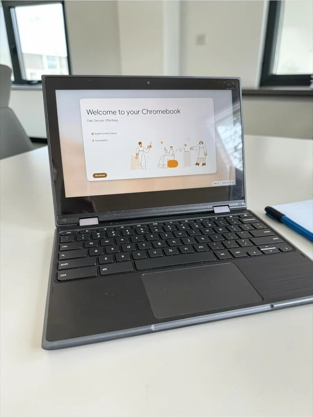 2019 2 in 1 Lenovo Touchscreen Laptop/Tablet Fully Tested
